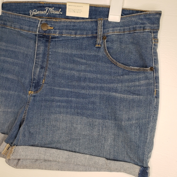 Universal Thread Denim Midi Shorts Cuffed 4" Inseam High Rise Size 24W NWT - Picture 2 of 12
